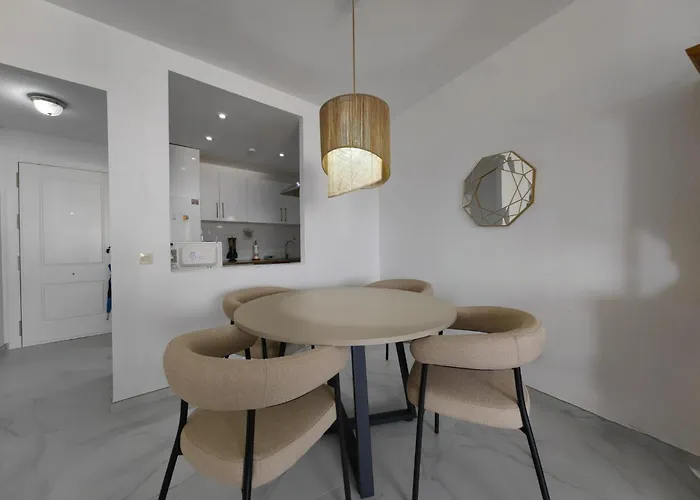 Surf アパート エステポナ